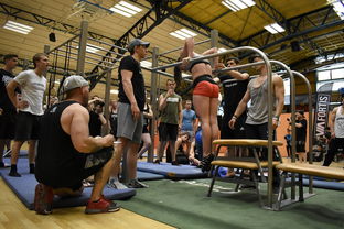 9游app-陈艺文赛后谈跳水心态，陈艺文领奖